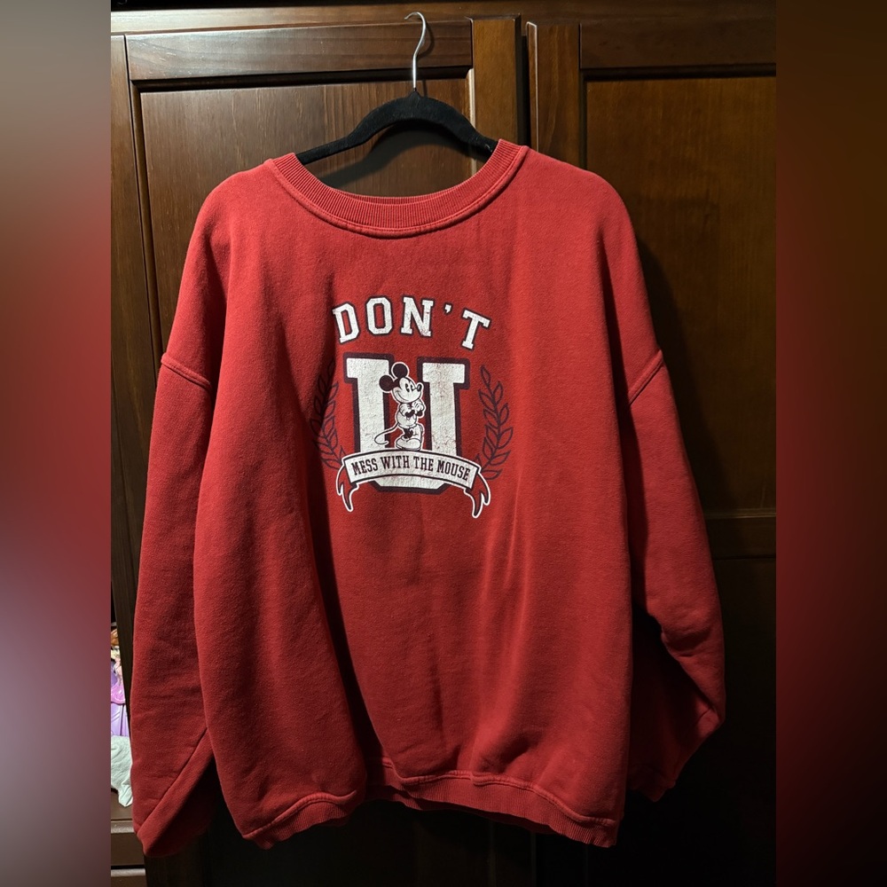 Vintage Disney Mickey Mouse "Don't Mess with the Mouse" crewneck sweatshirt